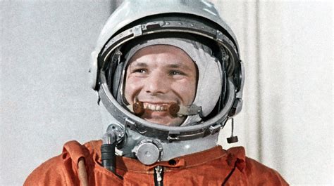 Гагарин первый в космосе