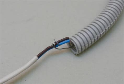 Прокладка кабеля в гофре цена за 1 метр