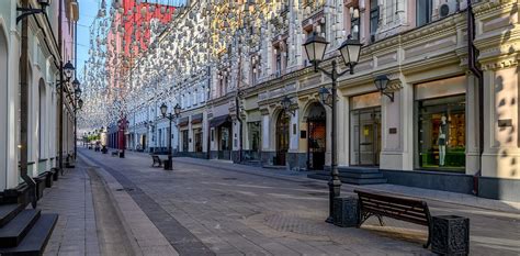 Улица москвы